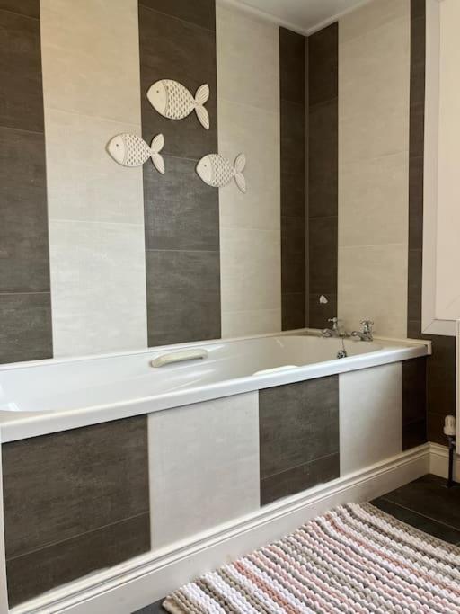 Gallinagh Guest House מונהאן מראה חיצוני תמונה